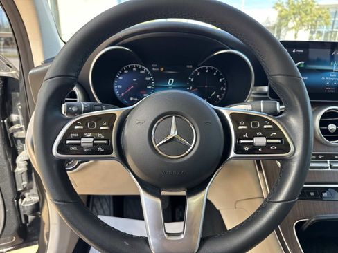 Used 2020 Mercedes-Benz GLC 300 image 30