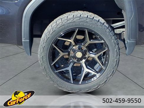 Used 2023 GMC Sierra 1500 AT4 w/ AT4 Premium Package image 4