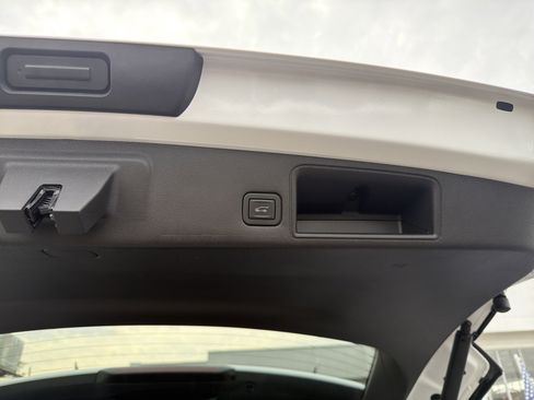 Certified 2022 GMC Terrain SLT w/ Tech Package image 28