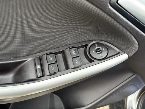 Used 2014 Ford Focus SE w/ Equipment Group 201A image 8