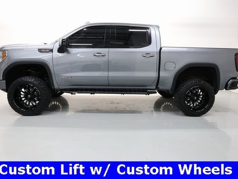 Used 2022 GMC Sierra 1500 AT4 w/ AT4 Preferred Package image 3