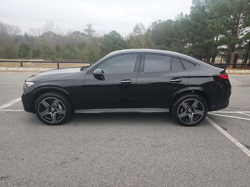 Used 2024 Mercedes-Benz GLC 300 GLC 300 GLC 300 4MATIC Coupe image 2