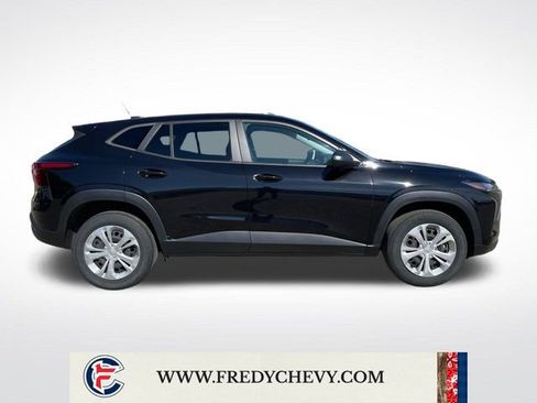 Used 2024 Chevrolet Trax LS FWD image 6