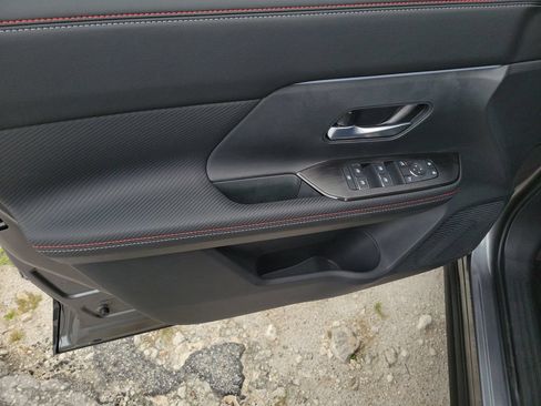 New 2026 Nissan Kicks SR FWD image 23