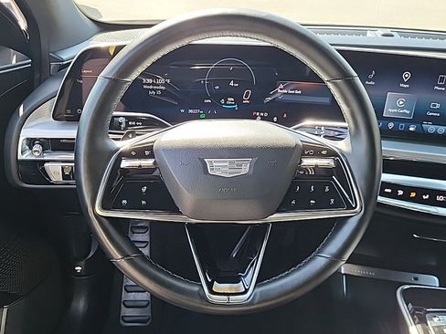 Certified 2024 Cadillac Lyriq Sport AWD/4WD image 17