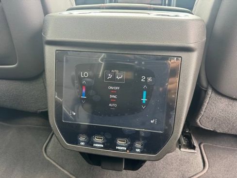 Used 2025 GMC Yukon AT4 Ultimate AWD/4WD image 25