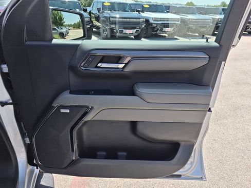 Used 2022 Chevrolet Silverado 1500 ZR2 w/ Technology Package AWD/4WD image 40