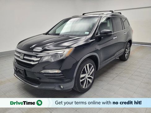 Used 2017 Honda Pilot Touring image 1