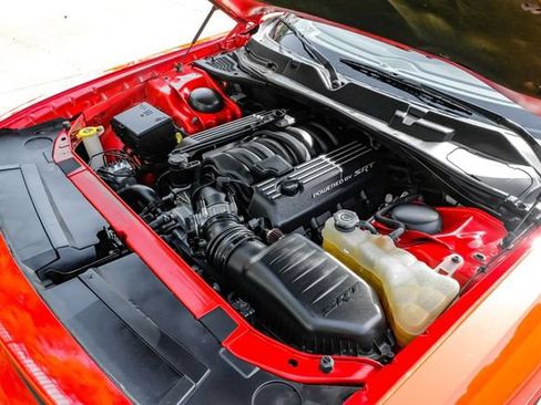 Used 2016 Dodge Challenger R/T Scat Pack RWD image 45