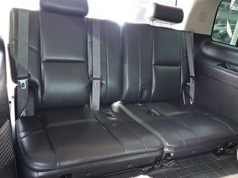 Used 2013 GMC Yukon Denali AWD/4WD image 12