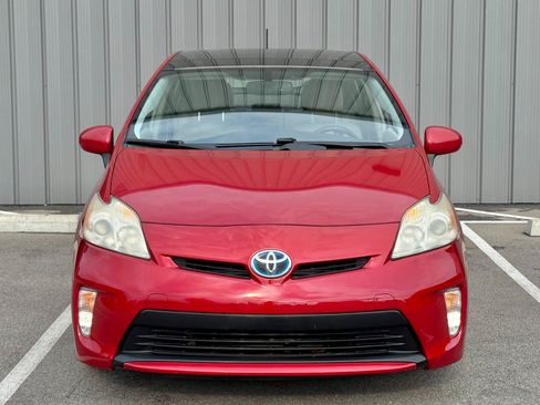 Used 2012 Toyota Prius Four w/ Deluxe Solar Roof Pkg FWD image 2