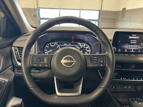 Certified 2024 Nissan Rogue SV w/ SV Premium Package image 18