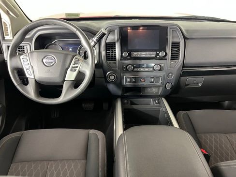 Used 2024 Nissan Titan SV w/ SV Convenience Package RWD image 13