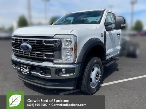 New 2025 Ford F550 4x4 Regular Cab Super Duty image 4