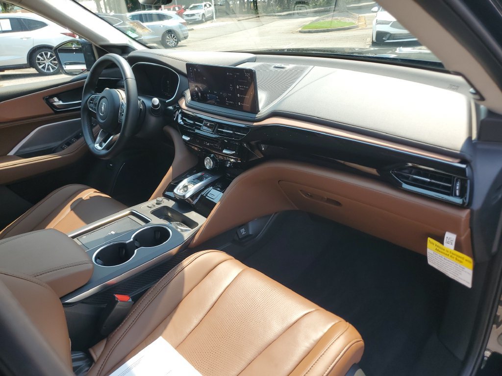 Used 2026 Acura MDX w/ Technology Package FWD image 4