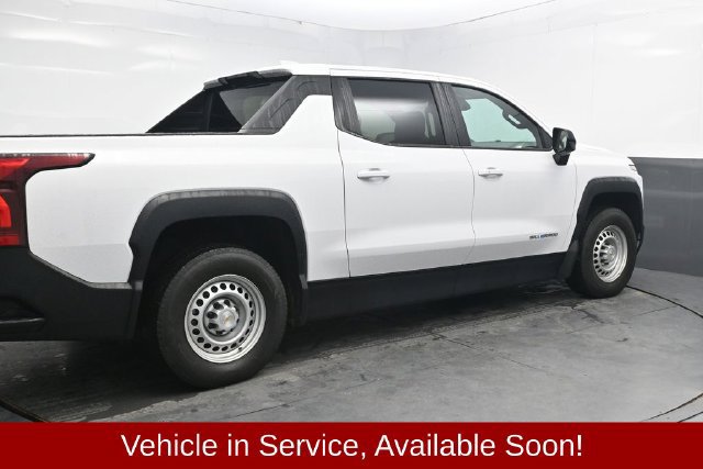 Used 2024 Chevrolet Silverado EV W/T AWD/4WD image 8