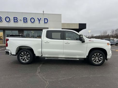 Used 2022 Chevrolet Silverado 1500 RST w/ Convenience Package II AWD/4WD image 10