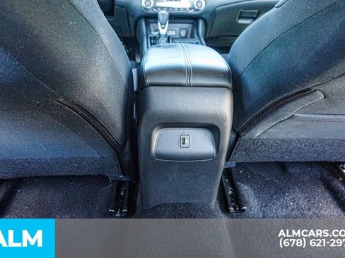 Used 2025 Nissan Sentra SV w/ All-Weather Package image 31