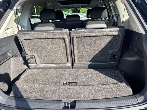 Used 2019 Volkswagen Tiguan SE AWD/4WD image 17