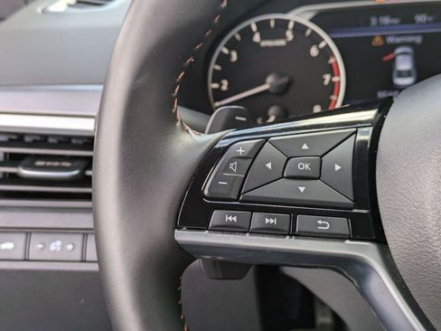 Used 2025 Nissan Altima 2.5 SR image 19