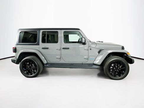 Used 2023 Jeep Wrangler Unlimited Sahara w/ Cold Weather Group AWD/4WD image 10