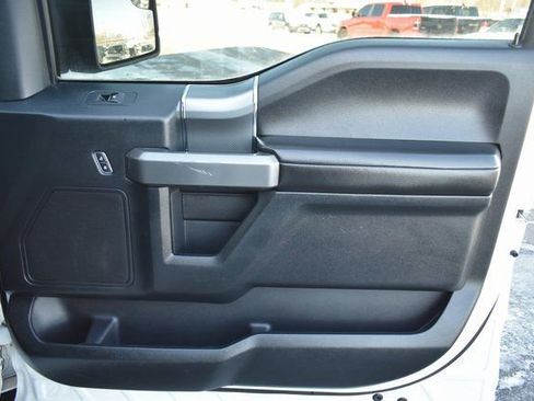 Used 2017 Ford F150 XLT w/ Equipment Group 302A Luxury image 43