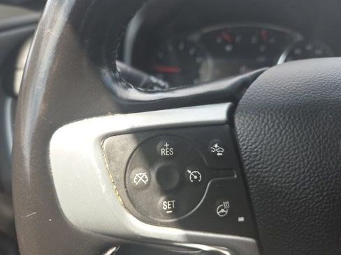 Used 2022 GMC Terrain SLT AWD/4WD image 16