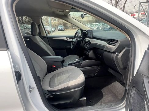 Used 2020 Ford Escape SE FWD image 32