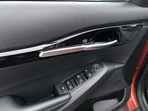 Used 2022 Kia Seltos Nightfall Edition image 12