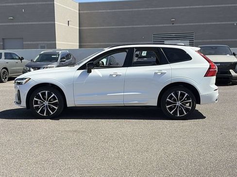 Used 2023 Volvo XC60 B5 Plus w/ Climate Package FWD image 9
