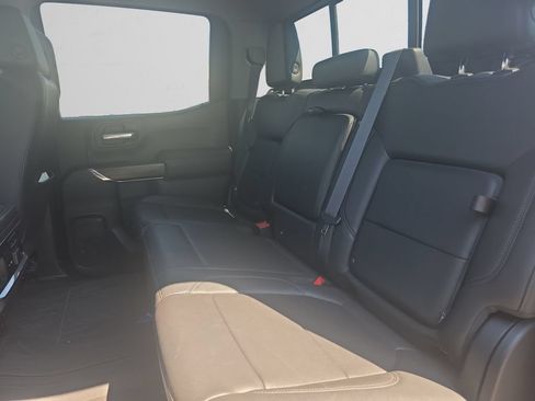 Used 2021 GMC Sierra 1500 SLT w/ SLT Convenience Package AWD/4WD image 15