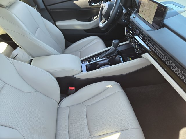 Used 2023 Honda Accord Touring image 15
