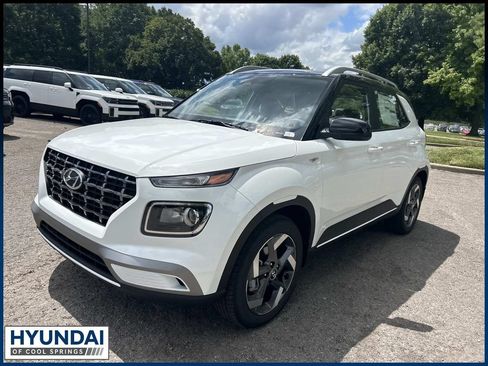New 2026 Hyundai Venue SEL FWD image 3