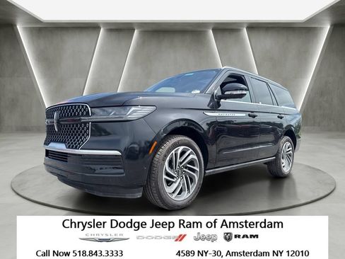 Used 2025 Lincoln Navigator Reserve AWD/4WD image 1