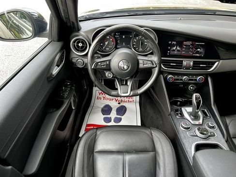 Used 2022 Alfa Romeo Giulia Sprint image 35