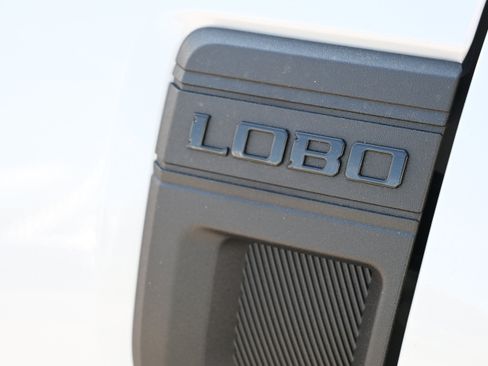 New 2026 Ford Maverick Lobo AWD/4WD image 10
