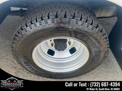 Used 2009 Ford F350 XL RWD image 24