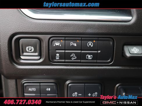 Used 2024 GMC Yukon AT4 w/ Technology Package AWD/4WD image 34