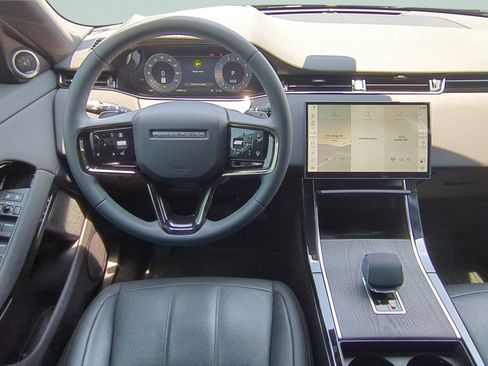 Used 2024 Land Rover Range Rover Evoque S AWD/4WD image 13