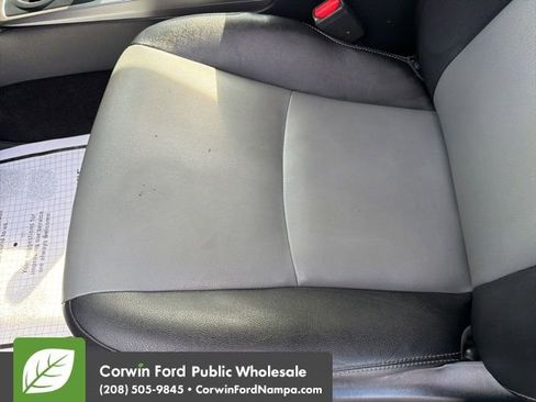 Used 2018 Toyota 4Runner SR5 Premium image 25