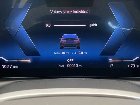 Used 2025 BMW 330i xDrive Sedan w/ Convenience Package image 19