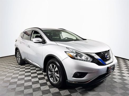Used 2015 Nissan Murano SV image 1