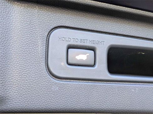 Used 2024 Honda Pilot EX-L image 8