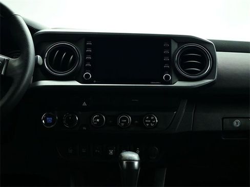 Used 2020 Toyota Tacoma TRD Off-Road image 6