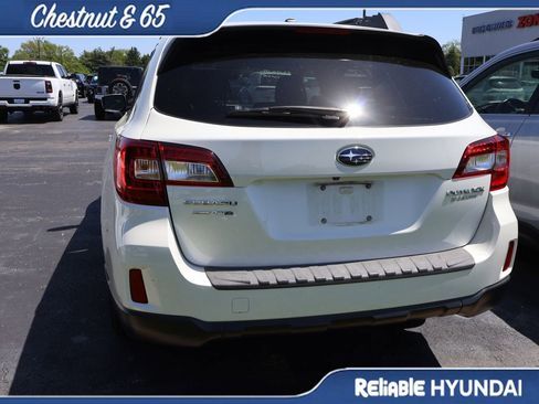 Used 2015 Subaru Outback 2.5i Premium image 15