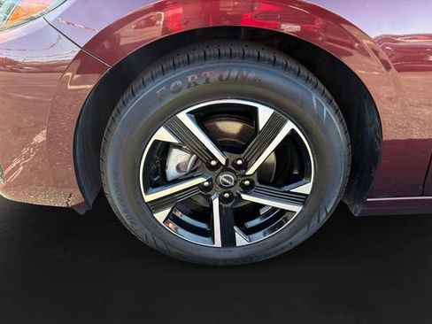Used 2025 Nissan Sentra SV FWD image 11