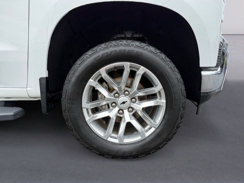 Used 2020 Chevrolet Silverado 1500 LTZ AWD/4WD image 9