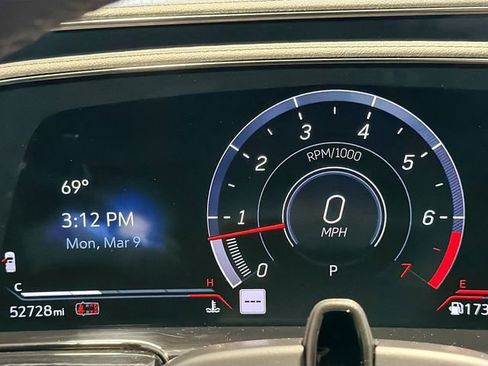 Used 2024 Cadillac Escalade ESV V w/ LPO, ONYX Package image 11