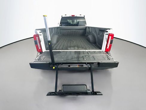 Used 2025 Ford F450 King Ranch w/ FX4 Off-Road Package AWD/4WD image 29