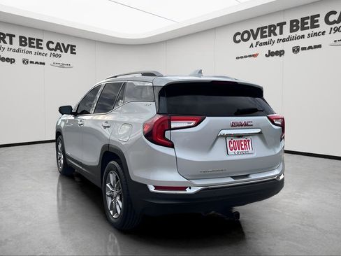 Used 2022 GMC Terrain SLT w/ Infotainment Package II image 7